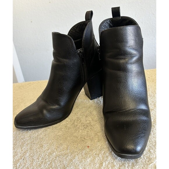 RUE 21 Women's Black Decorative Ankle Boots 3 " Heel Size 6 Vegan - Picture 4 of 7